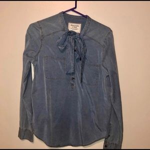 Abercrombie & Fitch long sleeved top NWT